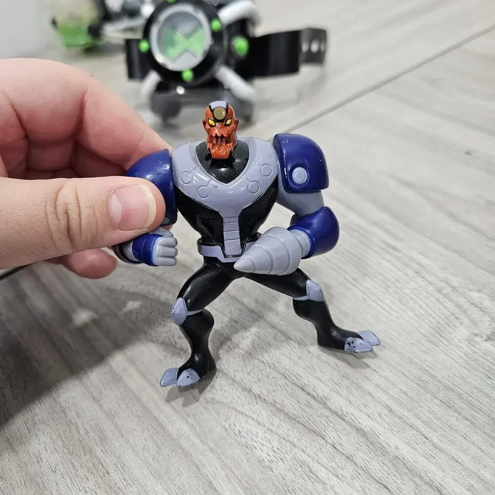 Playmates Toys Ben 10 Omnitrix 2017 WORKS LIGHT SOUND? Toy lot Overflow Vulkanus